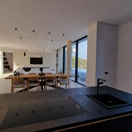 Orama Corfu Καρυώτικο