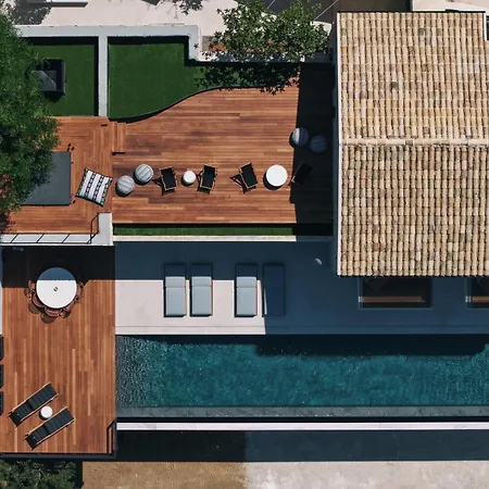 Orama Corfu * Καρυώτικο