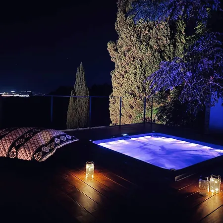 Orama Corfu * Καρυώτικο