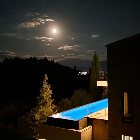 Orama Corfu * Karyotikon